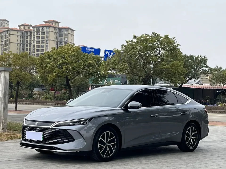BYD Qin L DM 2025