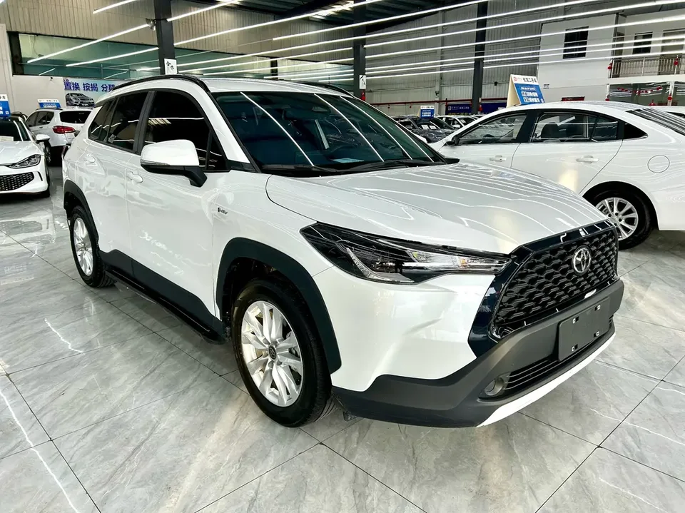 Toyota CorollaCross 2.0L Intelligent Electric Hybrid Dual Engine Pioneer Edition 2025 — миниатюра 3