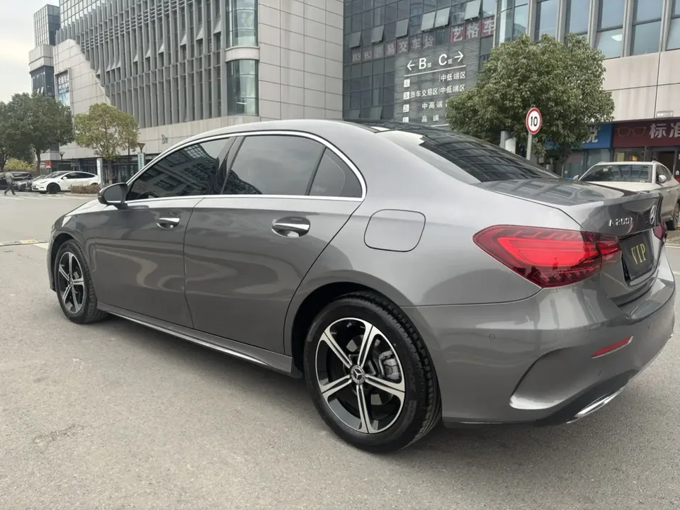Mercedes-Benz Mercedes Benz A Class A 200 L Fashion Edition 2025 — миниатюра 4