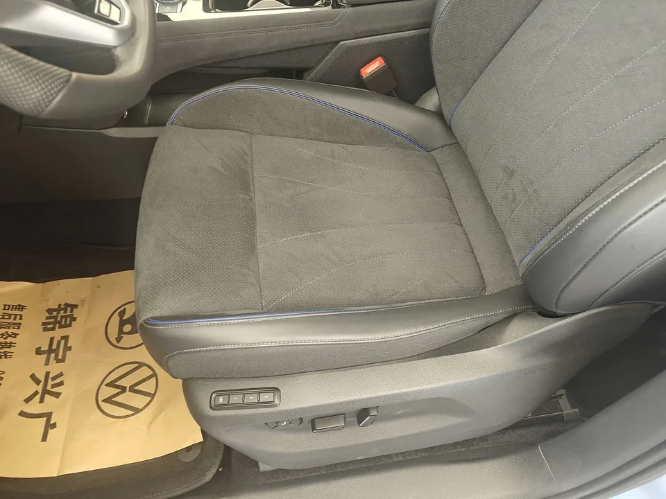 Volkswagen Tiguan L Tiguan L 2024 Pro 380TSI 4WD R-Line Premium Edition 2024 — миниатюра 2