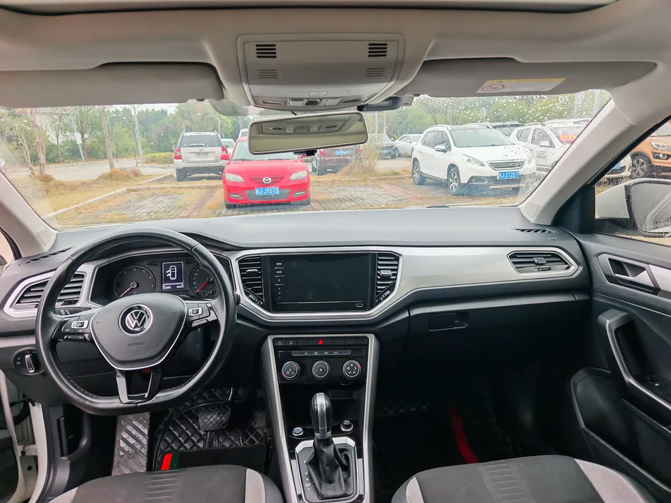 Volkswagen T-Roc Tanyue 280TSI DSG 2WD Elite PLUS 2022 — миниатюра 5