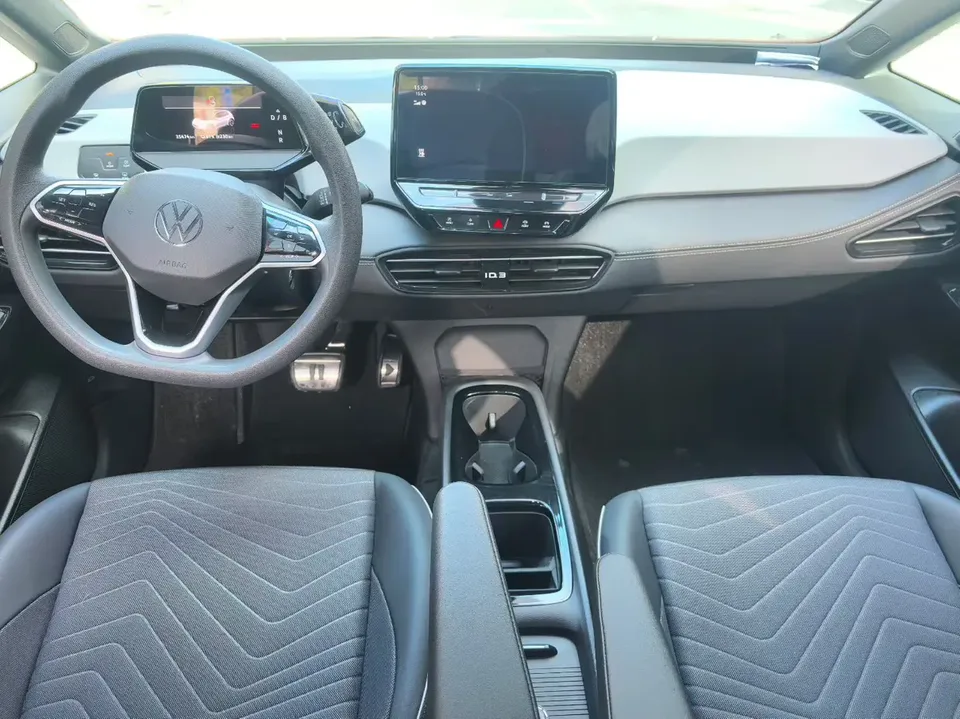 Volkswagen ID.3 Pure Smart Edition 2024 — миниатюра 4