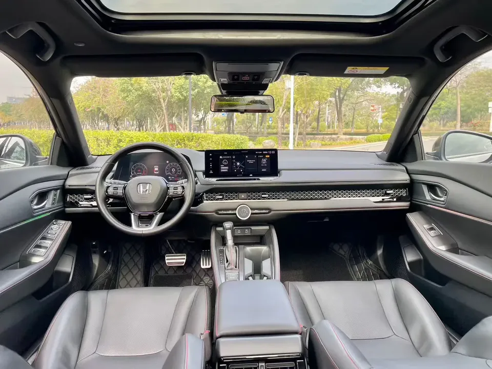 Honda Accord Rui T 260TURBO Deluxe Edition 2023 — миниатюра 4