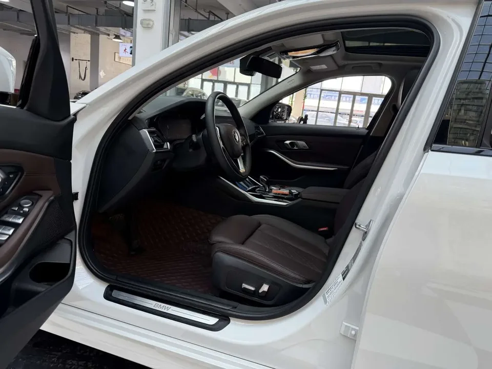 BMW 3 Series BMW 3 Series 2022 320i Sport Package 2022 — миниатюра 5