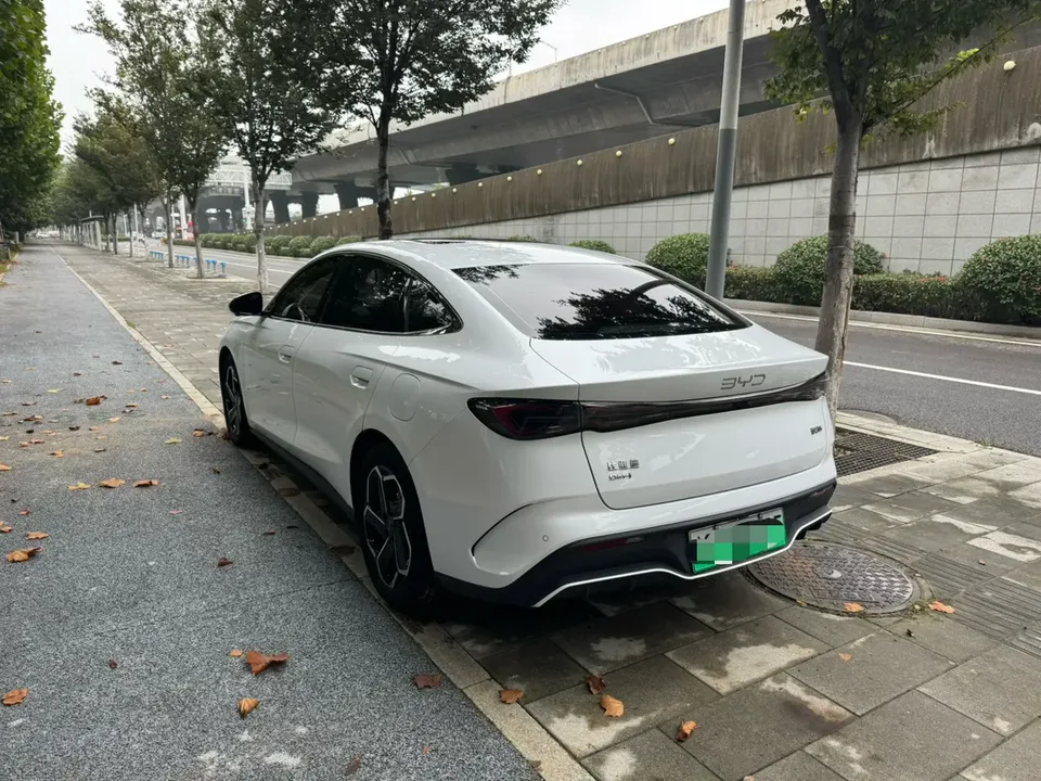 BYD Seal 06DM DM-i 120KM Flagship Model 2024 — миниатюра 4