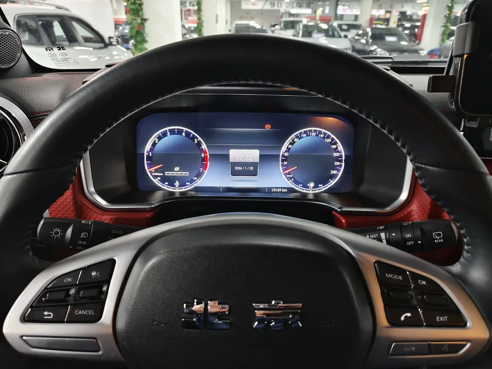 BAIC Beijing Off-road BJ40 Beijing Off-road BJ40 2020 2.0T Automatic 4WD City Hunter Edition Knight Type 2022 — миниатюра 5