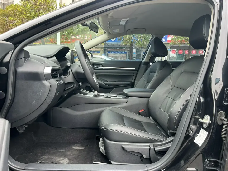 Nissan Altima Teana 2021 2.0L XE Fashion Edition 2022 — миниатюра 5