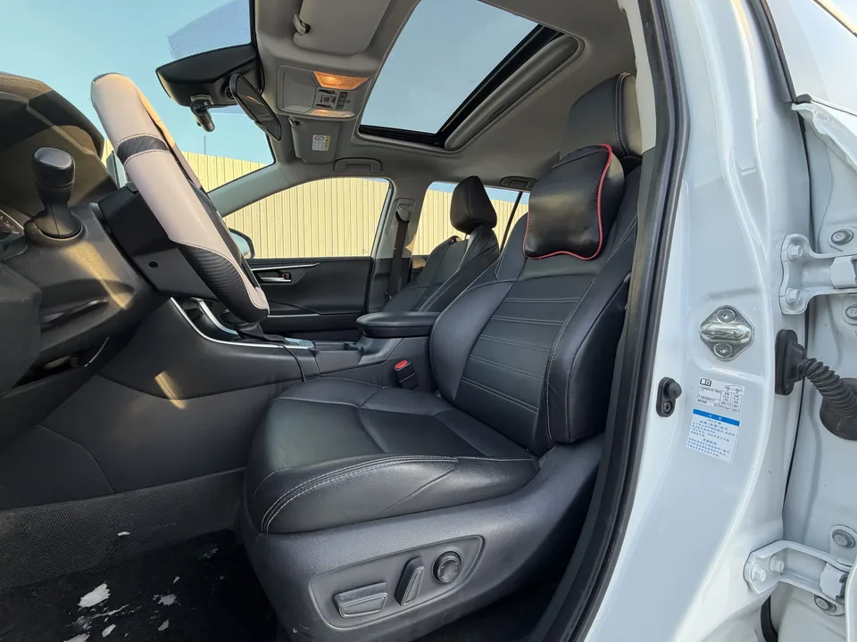 Toyota Willanda 2.0L four-wheel drive luxury PLUS version 2022 — миниатюра 5