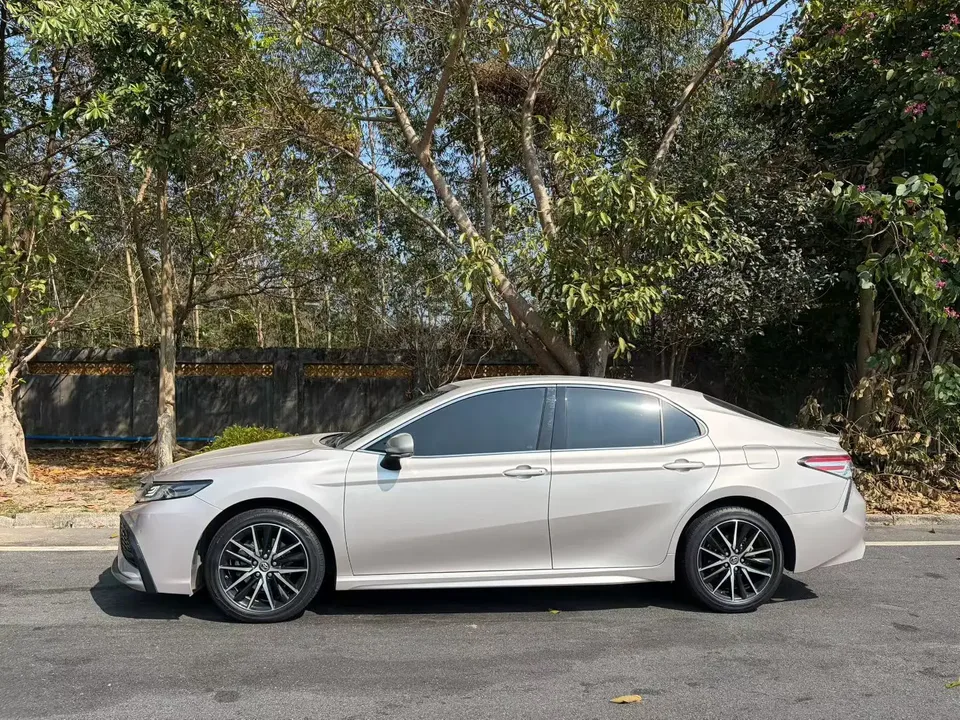 Toyota Camry 2.0S Cavalier Edition 2022 — миниатюра 3