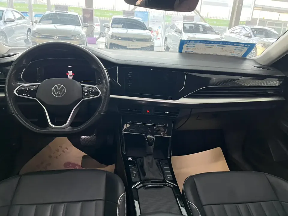 Volkswagen Passat facelift 330TSI Star Elite Edition 2023 — миниатюра 3