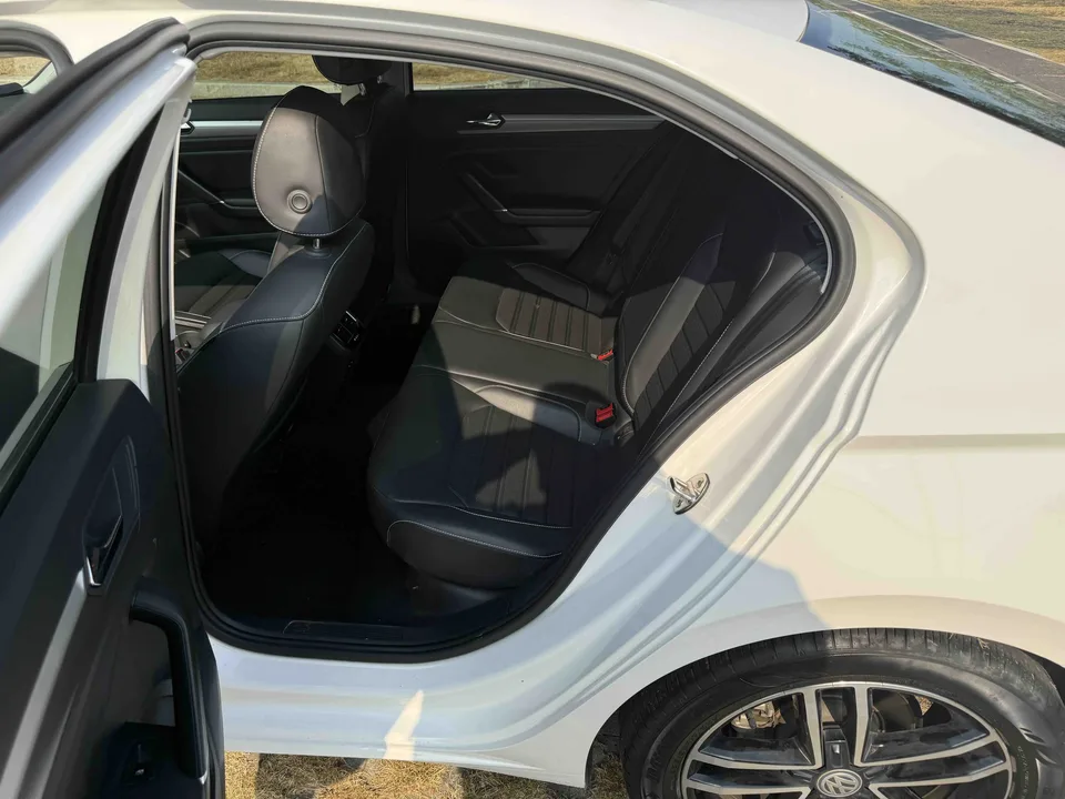 Volkswagen Lamando Lingdu 2021 280TSI DSG Comfort Edition 2022 — миниатюра 3