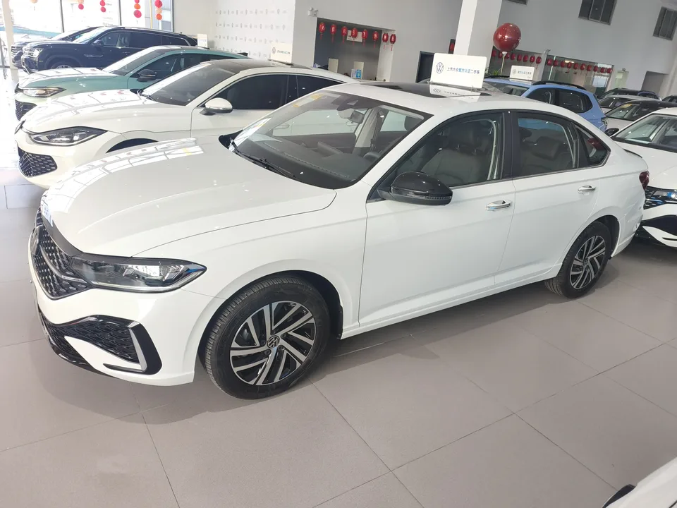 Volkswagen Lavida Lavida 2024 300TSI DSG Starry Sky Leading Edition 2024 — миниатюра 2