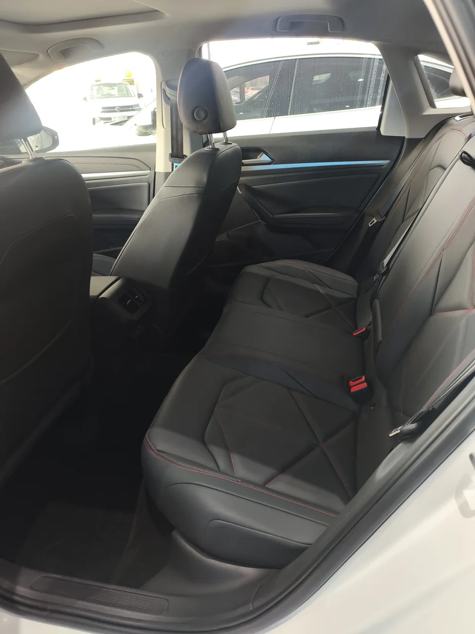 Volkswagen Lavida Lavida 2024 300TSI DSG Starry Sky Leading Edition 2024 — миниатюра 3