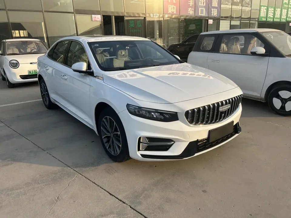 Geely Xing Rui 1.5T Dongfangyao Jinghong Edition+ 2026 — миниатюра 3