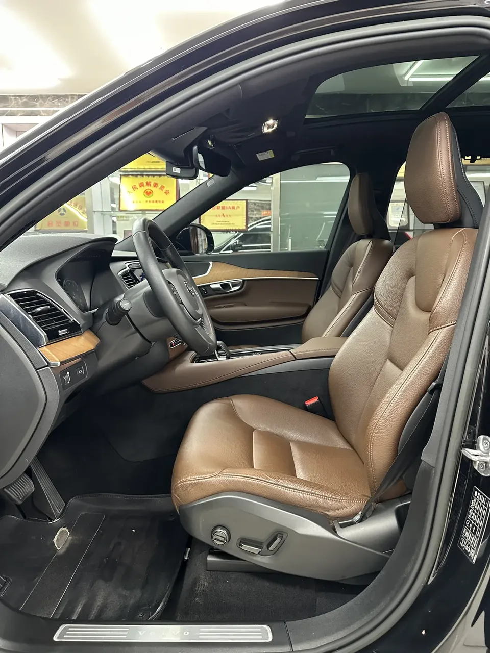 Volvo XC90 XC90 2022 Volvo XC90 2022 B6 Zhiyi Luxury Edition 7-seater 2022 — thumbnail 5