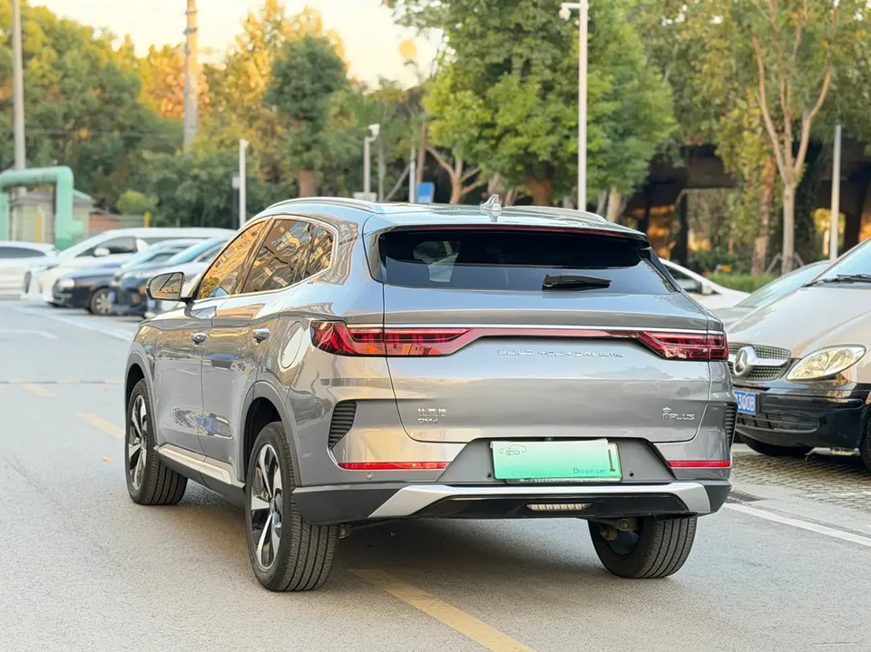 BYD Song PLUS DM DM-i 51KM 2WD Premium Edition 2022 — миниатюра 4