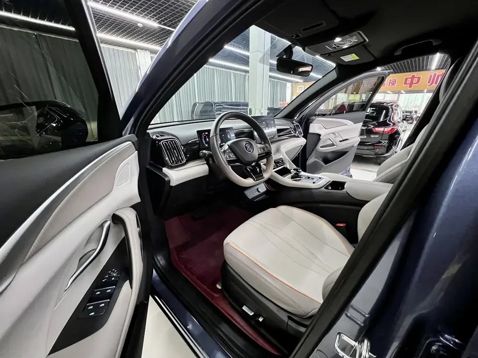 BYD Song Pro DM DM-i Honor Edition 71km Pilot Edition 2024 — миниатюра 3