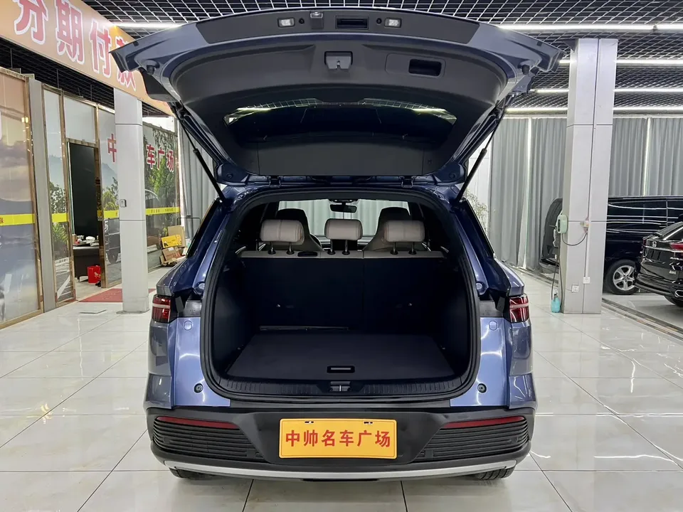 BYD Song Pro DM DM-i Honor Edition 71km Pilot Edition 2024 — миниатюра 5