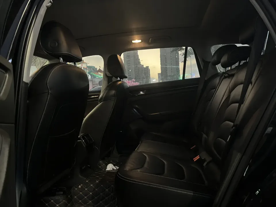 Skoda Kodiaq TSI330 5-seater two-wheel drive luxury premium version 2022 — миниатюра 3