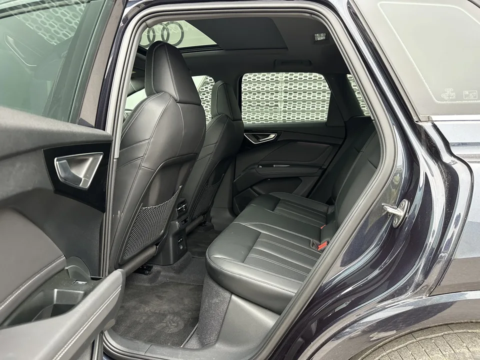 Audi Q4 e-tron Audi Q4 e-tron 2024 40 e-tron Creative Edition 2024 — миниатюра 3
