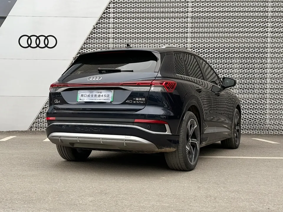 Audi Q4 e-tron Audi Q4 e-tron 2024 40 e-tron Creative Edition 2024 — миниатюра 4