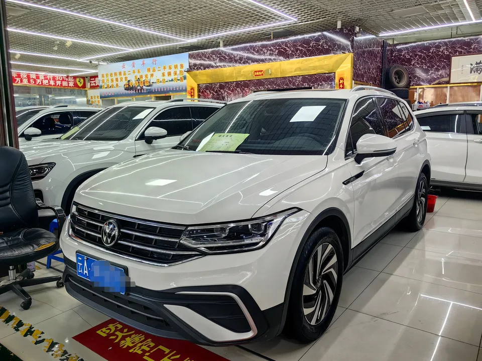 Volkswagen Tiguan L 2022