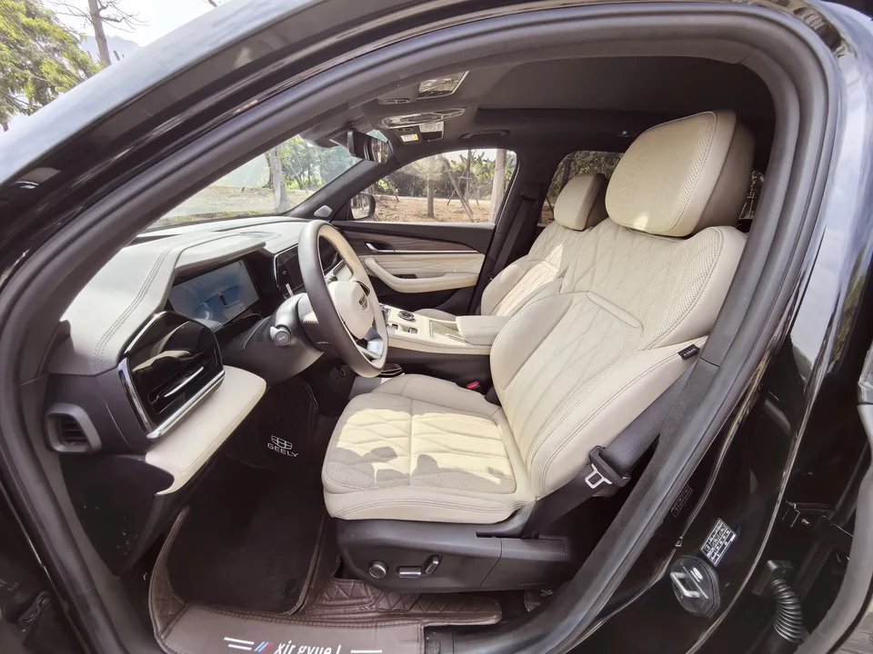 Geely Monjaro Xingyue L 2025 2.0TD High Power Automatic 2WD Dongfang Yao Lanxing Edition 2025 — миниатюра 4