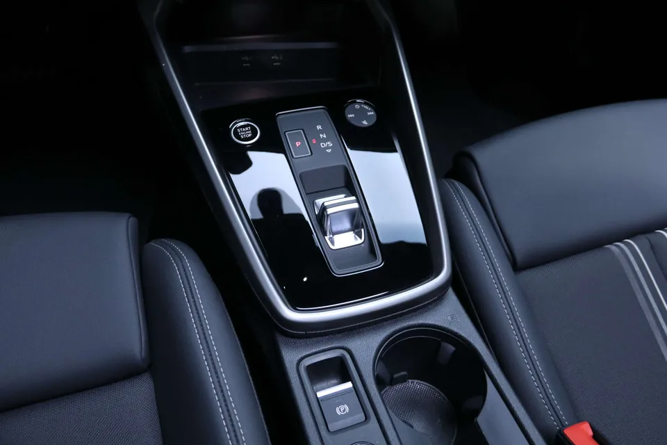 Audi A3 Audi A3 2024 Sportback 35 TFSI stylish and sporty 2024 — миниатюра 4