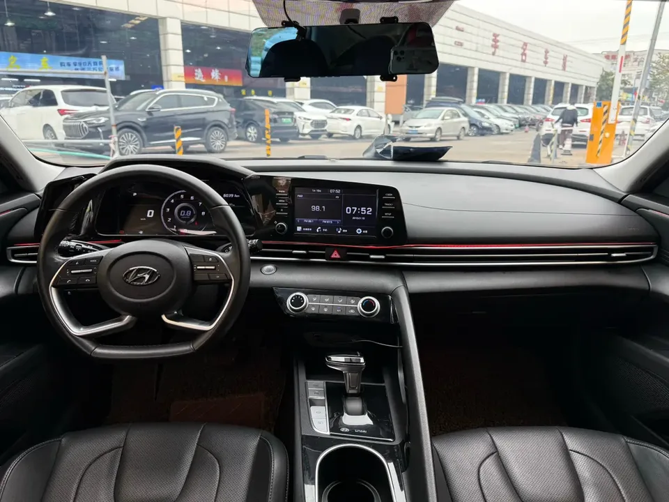 Hyundai Elantra Elantra 2022 1.5L CVT GLX Elite Edition 2022 — миниатюра 2