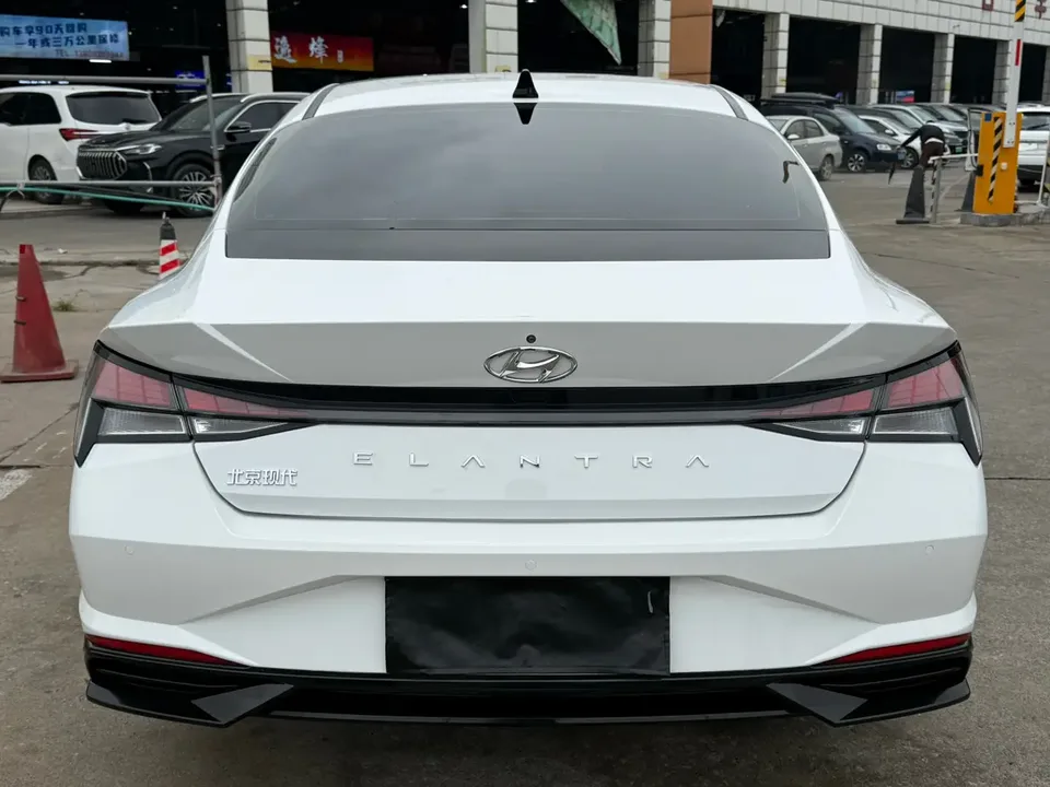 Hyundai Elantra Elantra 2022 1.5L CVT GLX Elite Edition 2022 — миниатюра 4