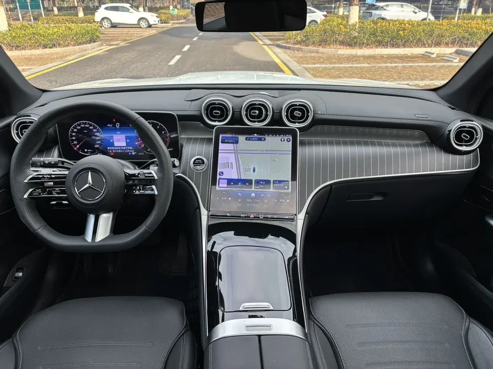 Mercedes-Benz GLC-Class GLC 2024 GLC 260 L 4MATIC luxury 5-seater 2023 — thumbnail 3