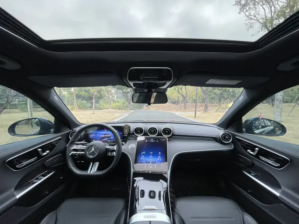 Mercedes-Benz C-Class Mercedes Benz C Class 2022 C 200 L Sport Edition 2022 — thumbnail 3