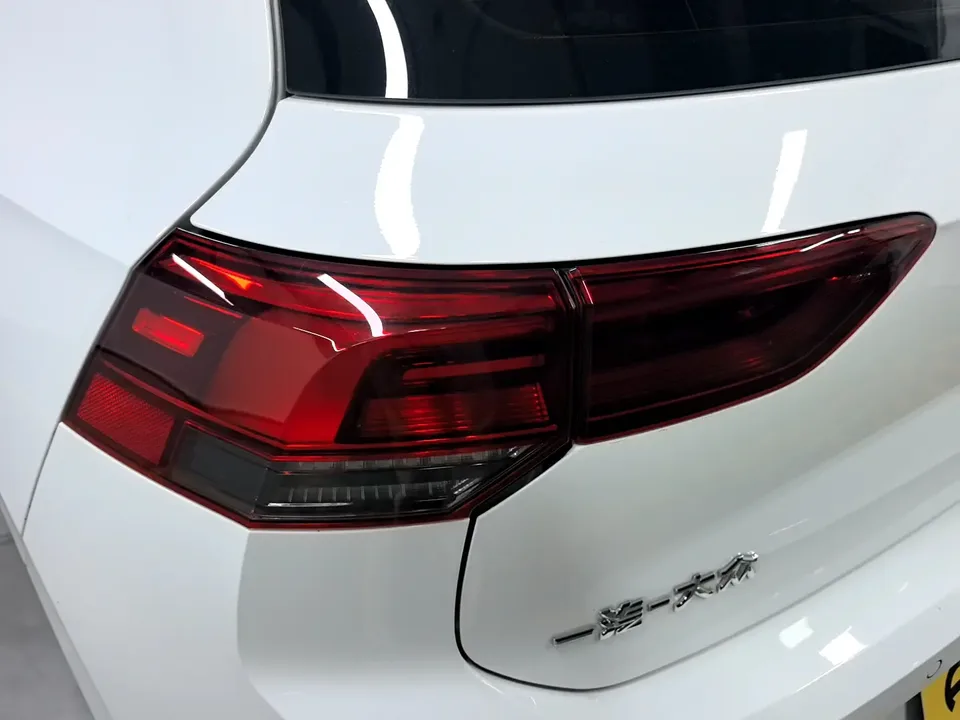 Volkswagen Golf 280TSI DSG Pro 50 Years Legend Edition 2025 — миниатюра 4