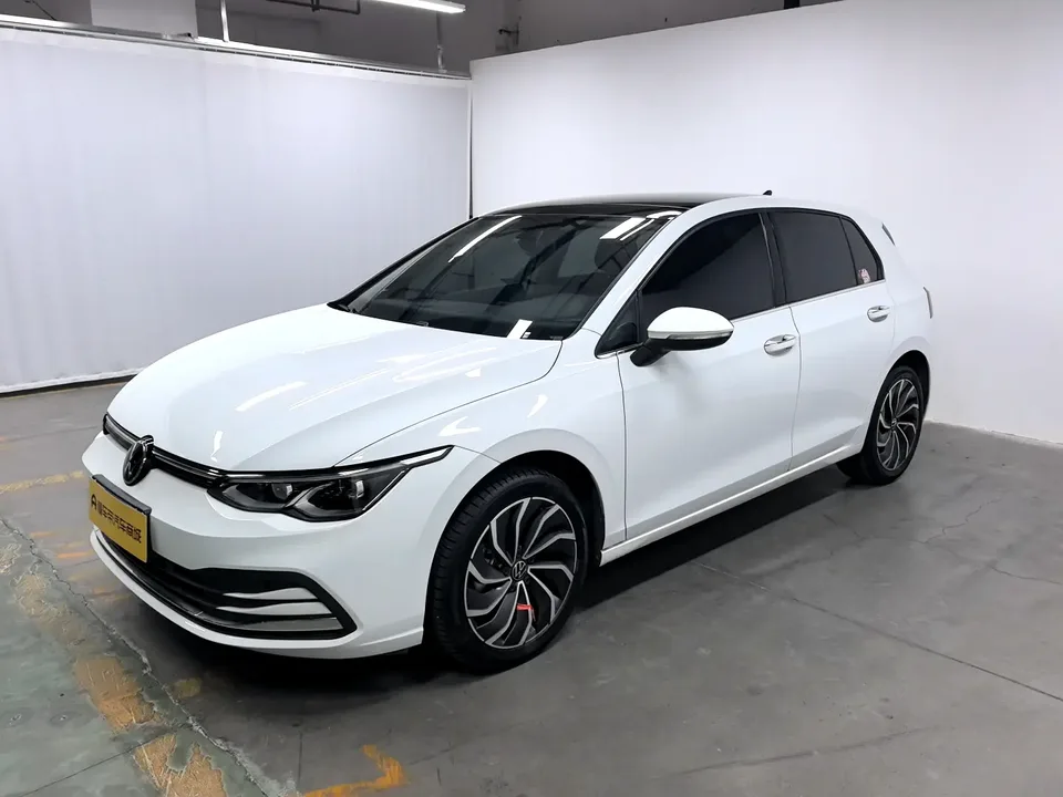 Volkswagen Golf 280TSI DSG Pro 50 Years Legend Edition 2025 — фото 1, купить с доставкой в Москву