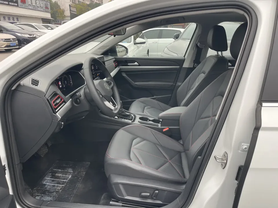 Volkswagen Lavida Lavida 2024 300TSI DSG Starry Sky Leading Edition 2024 — миниатюра 5