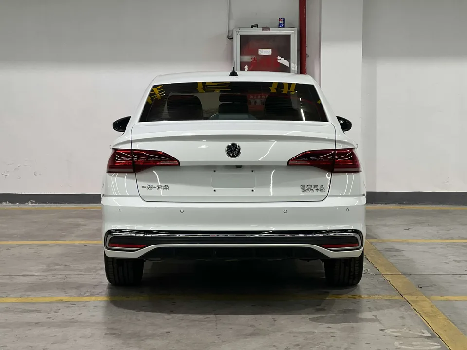 Volkswagen Bora Bora 2023 200TSI DSG Joy Edition 2023 — миниатюра 2