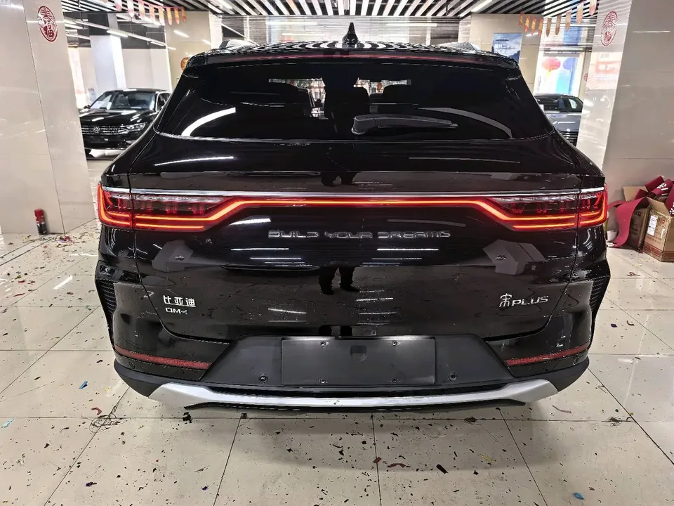 BYD Song PLUS DM DM-i 110KM 2WD flagship model 2022 — миниатюра 5