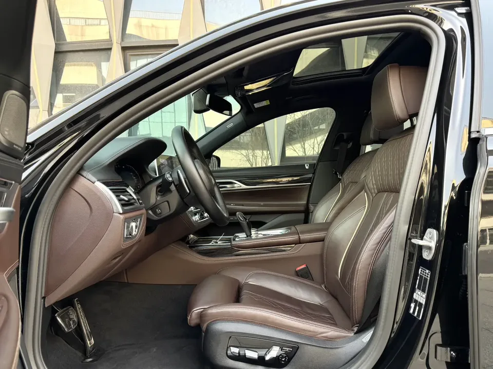 BMW 7 Series BMW 7 Series 2021 730Li Luxury Package 2022 — миниатюра 5