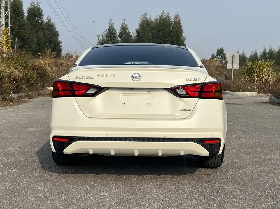 Nissan Altima Teana 2021 2.0L XL Upper AD1 Smart Travel Navigation Edition 2022 — миниатюра 2