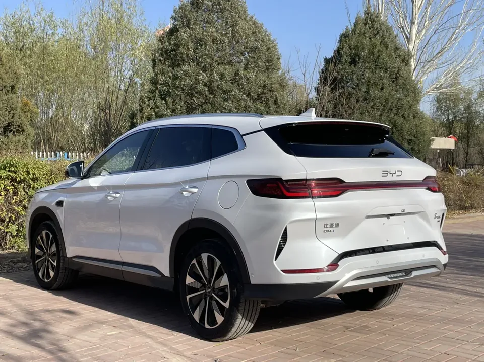 BYD Song PLUS DM Intelligent Driving Edition DM-i 112KM Premium Edition 2025 — миниатюра 2