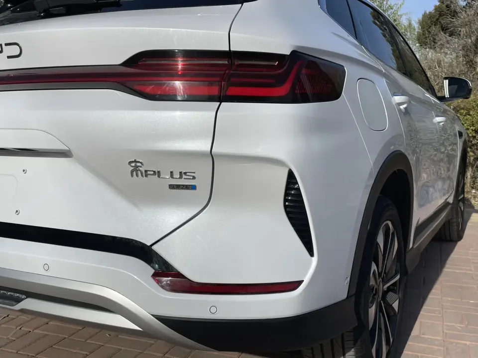 BYD Song PLUS DM Intelligent Driving Edition DM-i 112KM Premium Edition 2025 — миниатюра 5