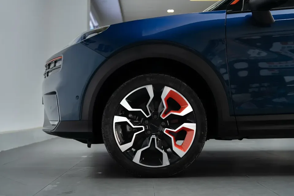 Lynk & Co 06 1.5T Yao Halo 2022 — миниатюра 5