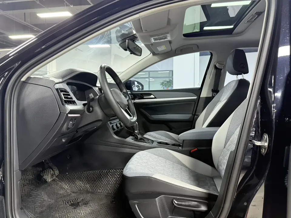 Volkswagen Lavida Lavida 2023 280TSI DSG Starry Sky Edition 2022 — миниатюра 5