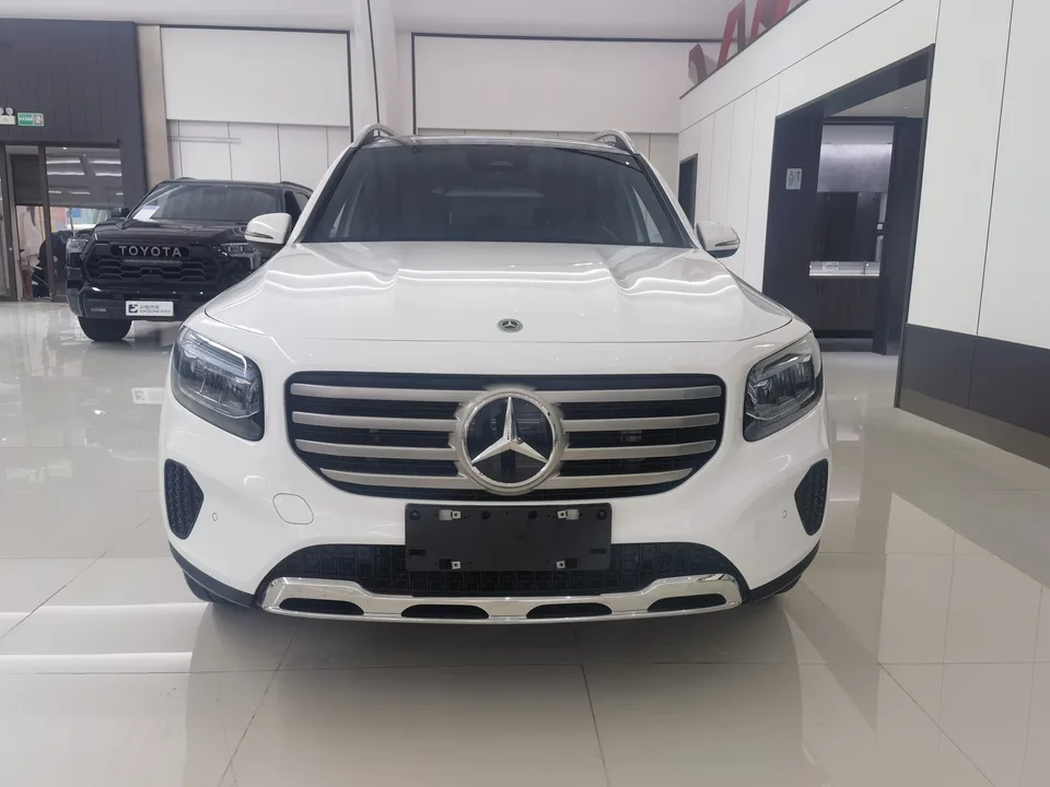 Mercedes-Benz GLB-Class 2025