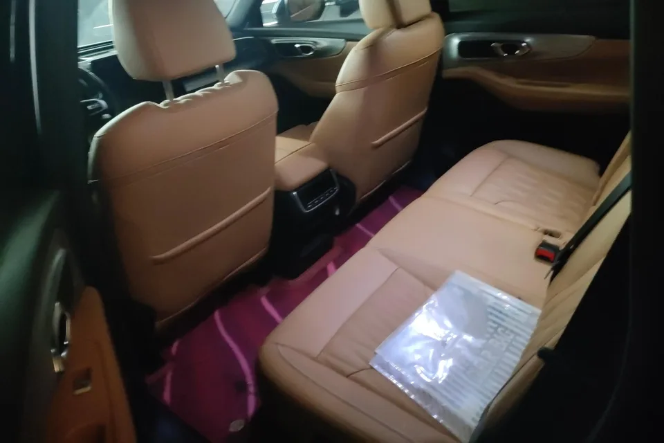 GAC Trumpchi GS8 Trumpchi GS8 2024 Pilot Series 2.0TGDI 2WD Luxury Connected Edition 2024 — миниатюра 4