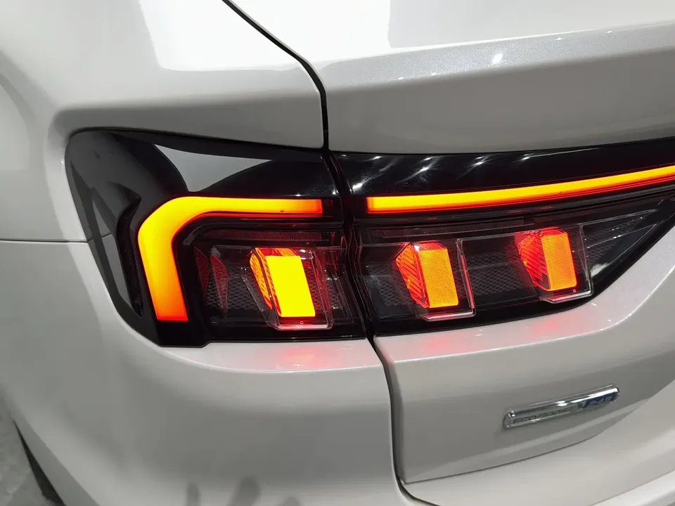 Ford Mondeo Mondeo 2022 EcoBoost 245 Luxury 2024 — thumbnail 4