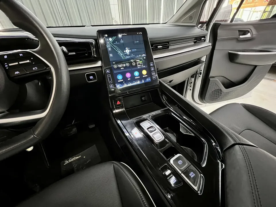 Hyundai Kustu 270TGDi Smart Love Flagship Edition TOP 2024 — миниатюра 3