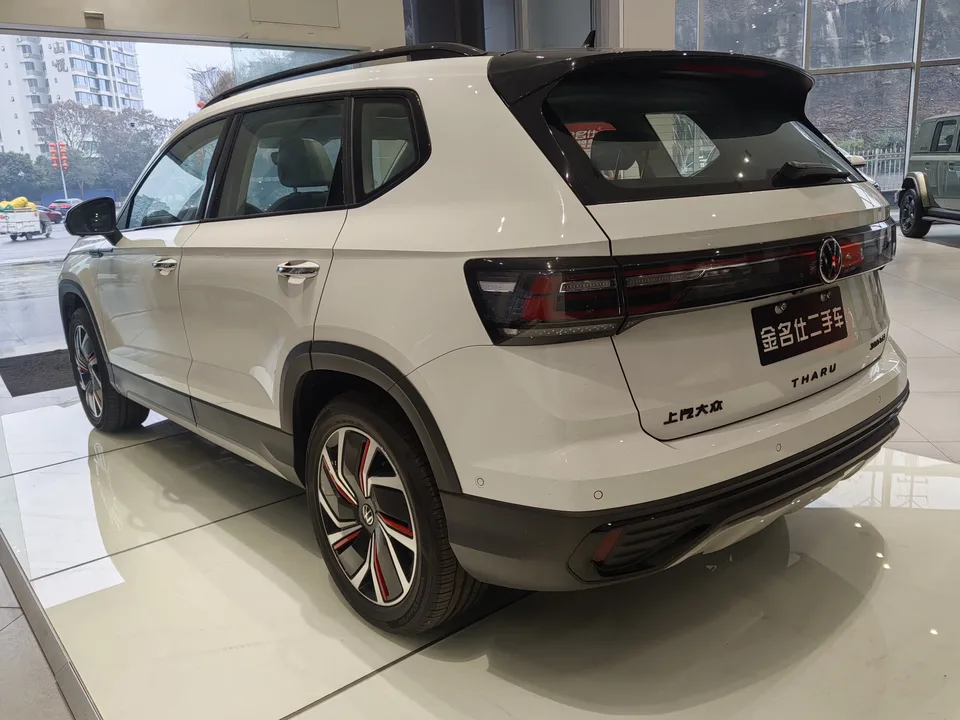 Volkswagen Tharu 300TSI 2WD Moon Edition 2024 — миниатюра 2