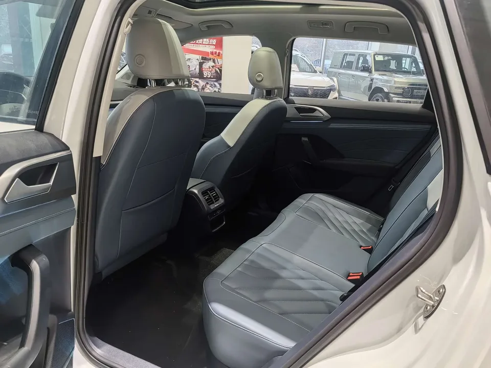 Volkswagen Tharu 300TSI 2WD Moon Edition 2024 — миниатюра 5