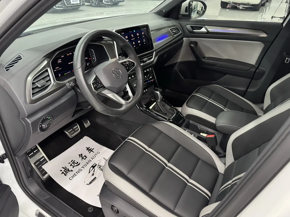 Volkswagen T-Roc 300TSI DSG Chenguang Edition 2023 — миниатюра 5